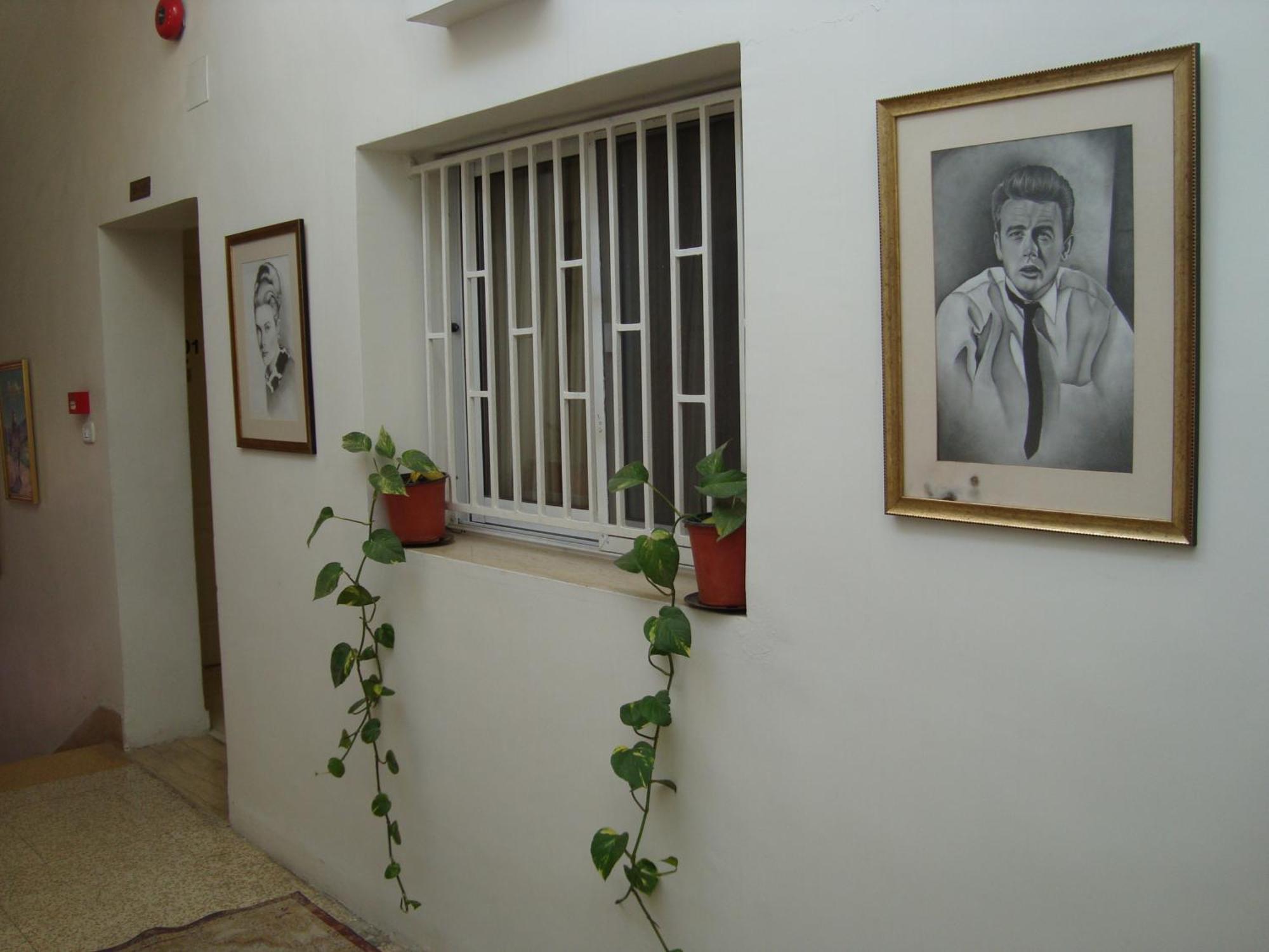 Gallery Hotel Amman Exterior photo